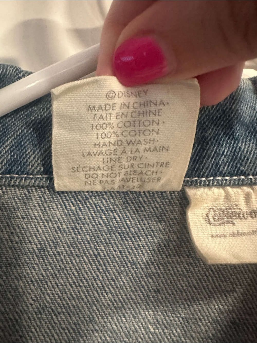Disney cakeworthy Peter Pan embroidered Neverland denim jacket medium - Picture 9 of 14